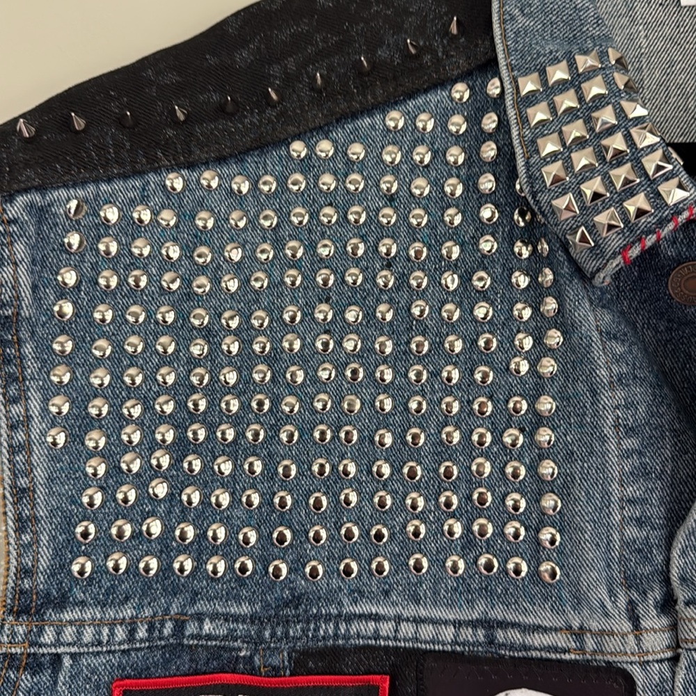 Levi Jacket Distressed - Picture 4 of 13